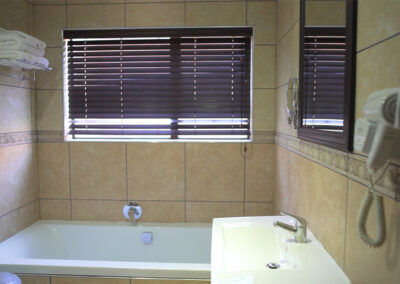 docbro-properties-importers-distributers-_0013_14